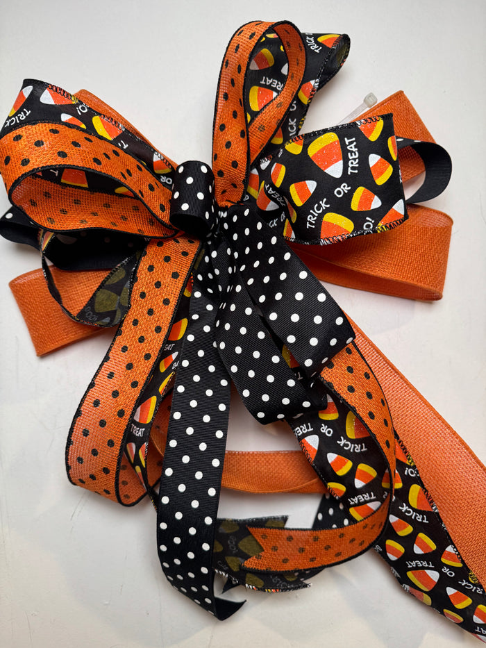 #1151 Halloween Bow, Lantern Bow, Wreath Bow