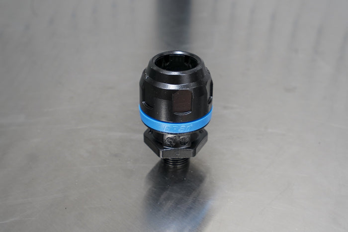Prevost 1/2" NPT Threaded Straight Fitting for 1" Pipe